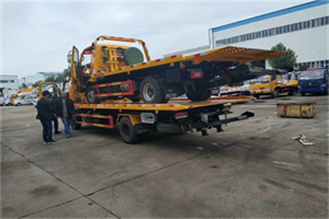 兴国同城汽车补胎